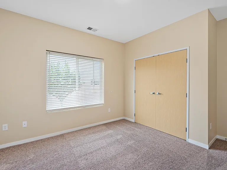 8. Mallview 3A - Bed2 8. Mallview 3A - Bed2