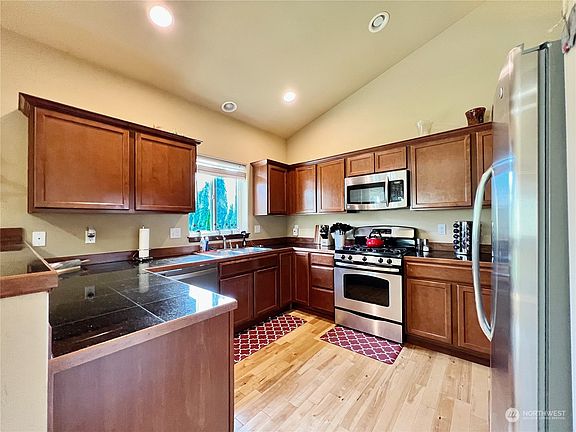 5th image of 11631 55th Avenue NE