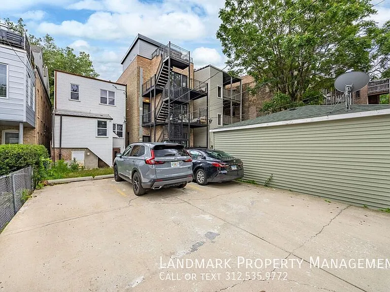 1124 N Wolcott Ave #1 — Photo 17