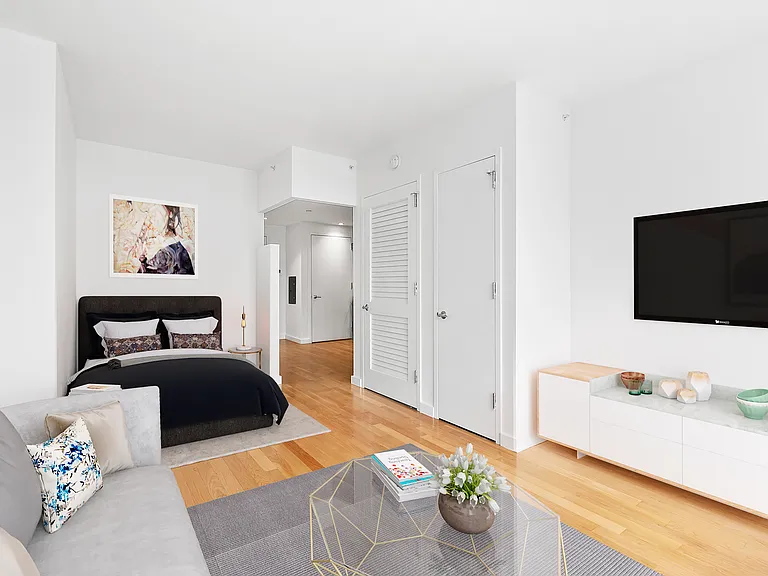247 N 7th St #2504 — Photo 3