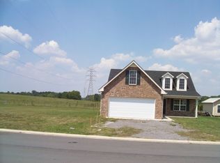 2909 Ridgewood Dr, Christiana, TN 37037