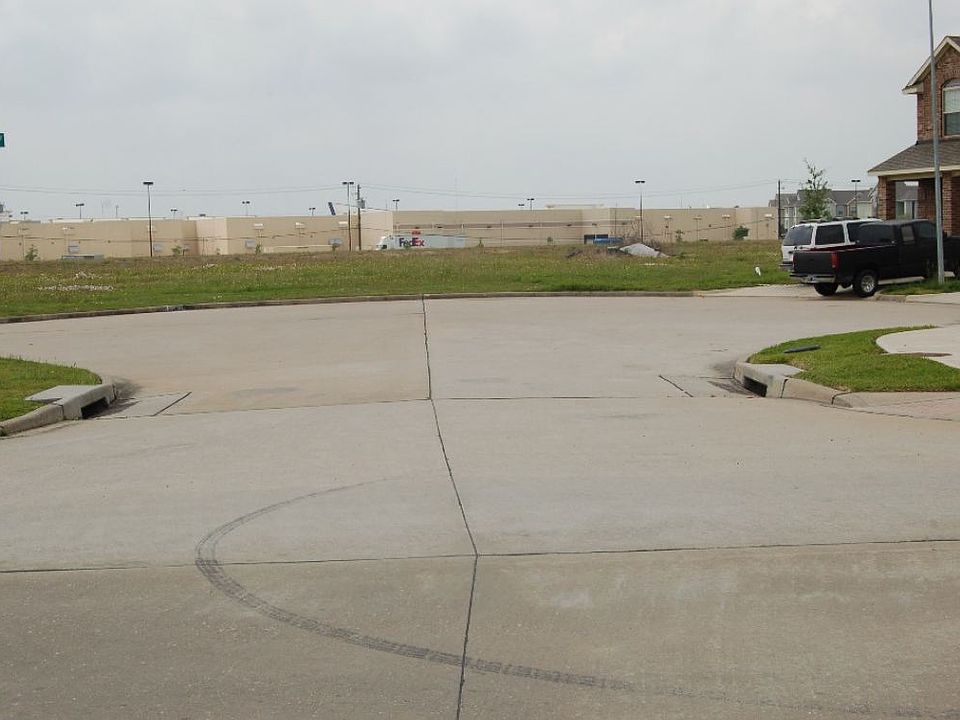 2nd image of 15611 Egret Field Ln