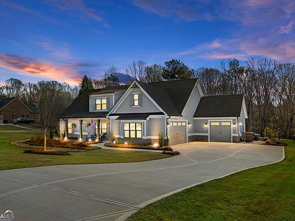 4th image of 2128 Stonegate Way