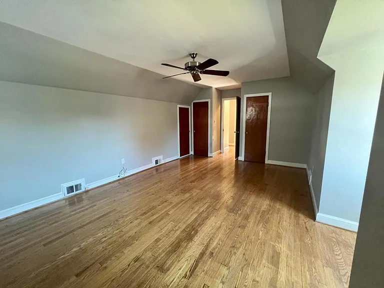 9509 Monroe St — Photo 10