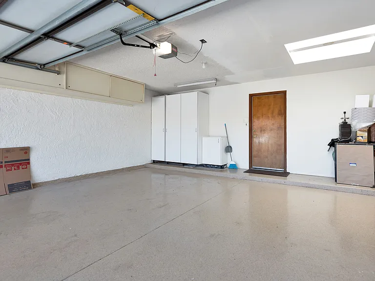 8095 E Via Del Desierto — Photo 35