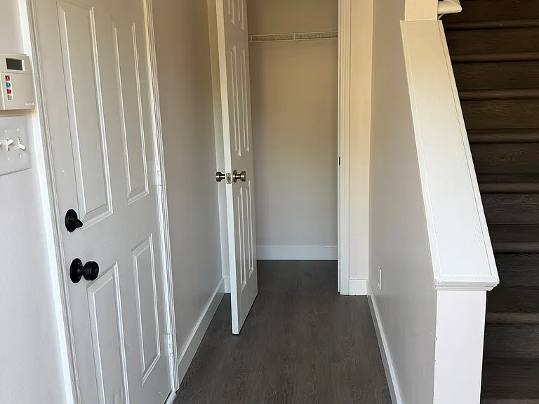 2509 Thorngate Dr — Photo 25