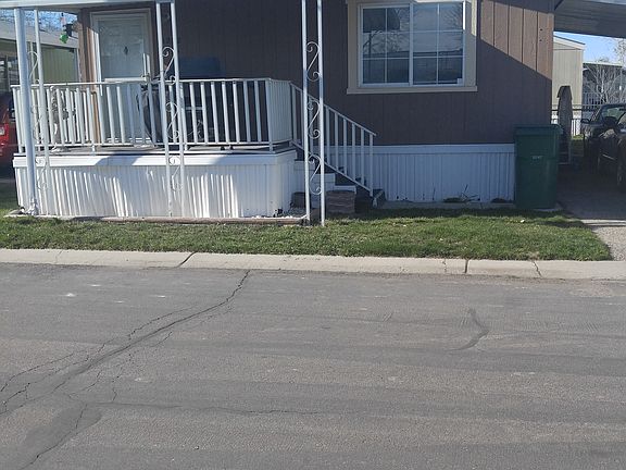 4th image of 1272 W Canary St #216
