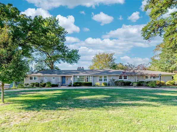 38 Ladue Mdws, Saint Louis, MO 63141