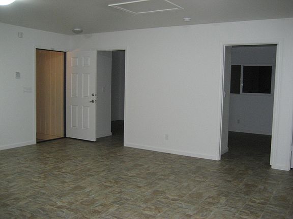 Living Room (facing bedrooms, bathroom is on the right side