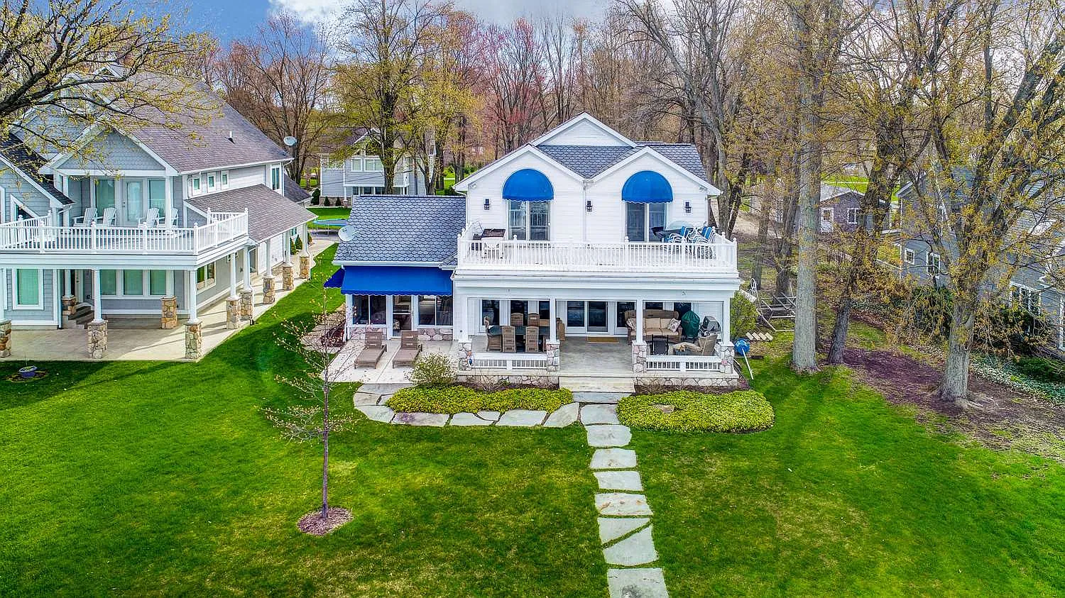 17 Ems T40a Ln photo 1