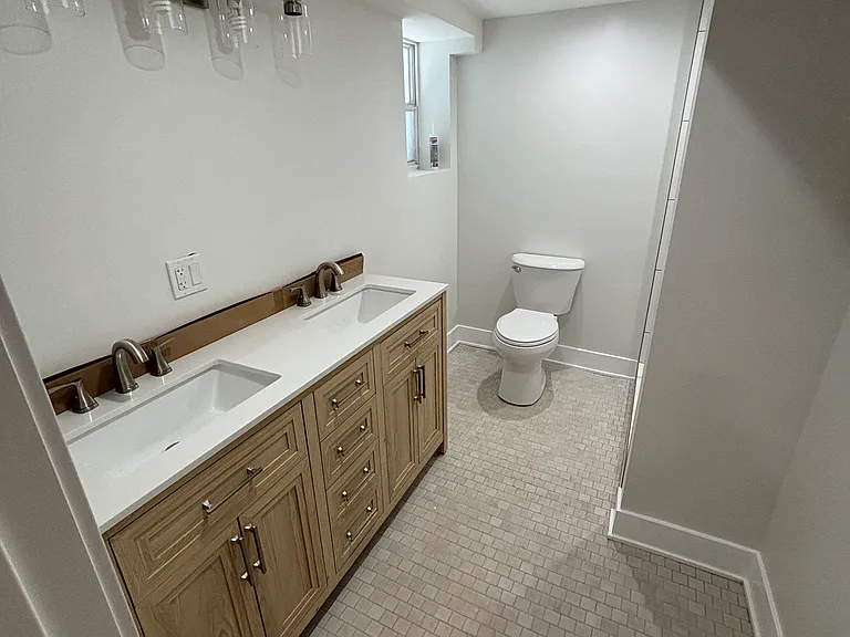 2718 N Saint Louis Ave #1 — Photo 8