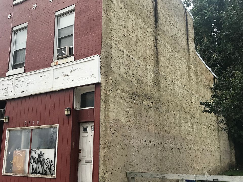 2nd image of 2040 Ridge Ave