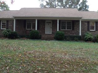 313 College Park Dr, Lynchburg, VA 24502