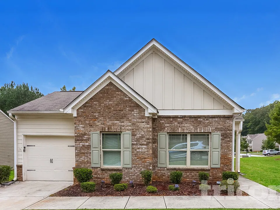 4003 Sitka Dr