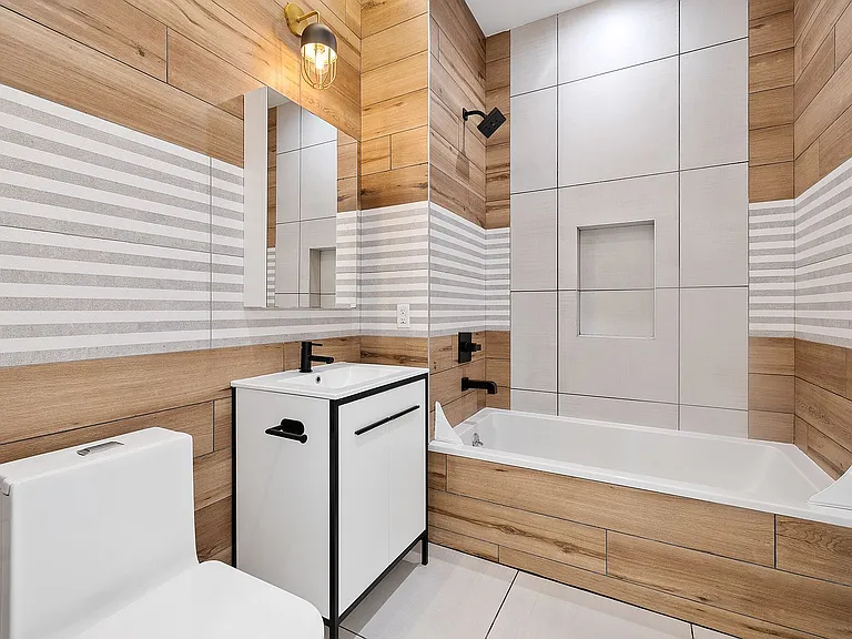 150 Eagle St #3R — Photo 10