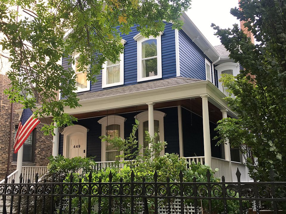 2nd image of 449 W Fullerton Pkwy
