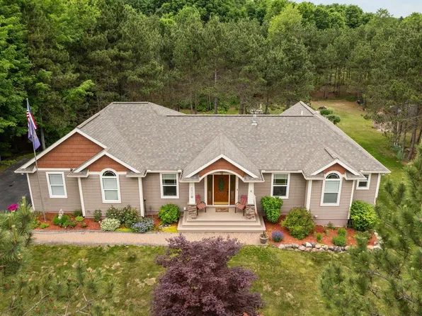 10355 Fencepost Ln, Traverse City, MI 49685