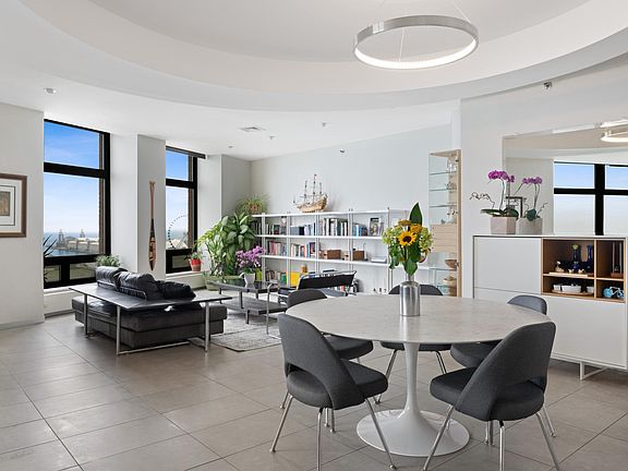 4th image of 680 N Lake Shore Dr APT 317