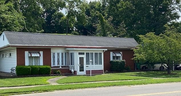 1st image of 2620 Grandview Ave