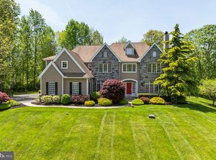1115 Oak Hollow Dr, Downingtown, PA 19335