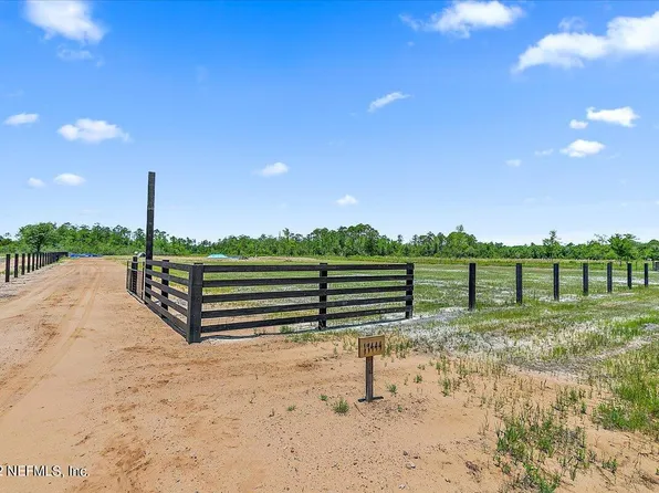 17444 CO RD 121, Bryceville, FL 32009