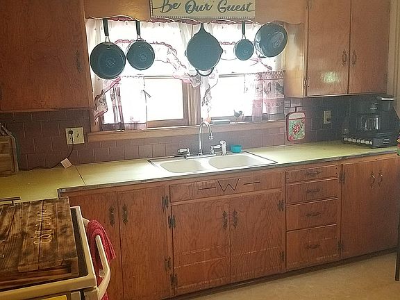 2nd image of 407 N Odell Ave
