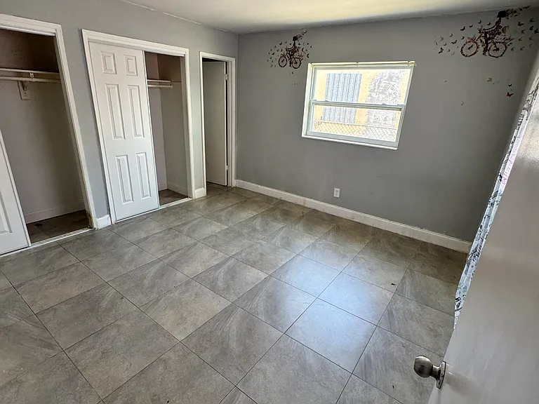 1296 NW 24th Ave — Photo 7