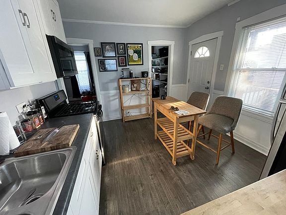 4th image of 3501 N Whipple St #2