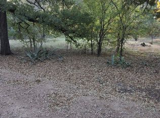 5765 Tokio Rd, West, TX 76691