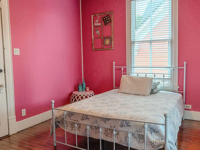 2520 Avenue P 1/2 — Photo 31