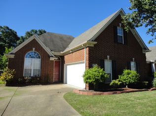 387 Fountain Crest Dr, Memphis, TN 38120