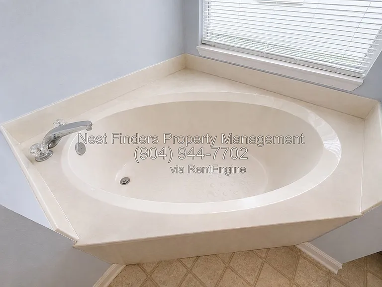 628 Sparrow Branch Cir — Photo 20