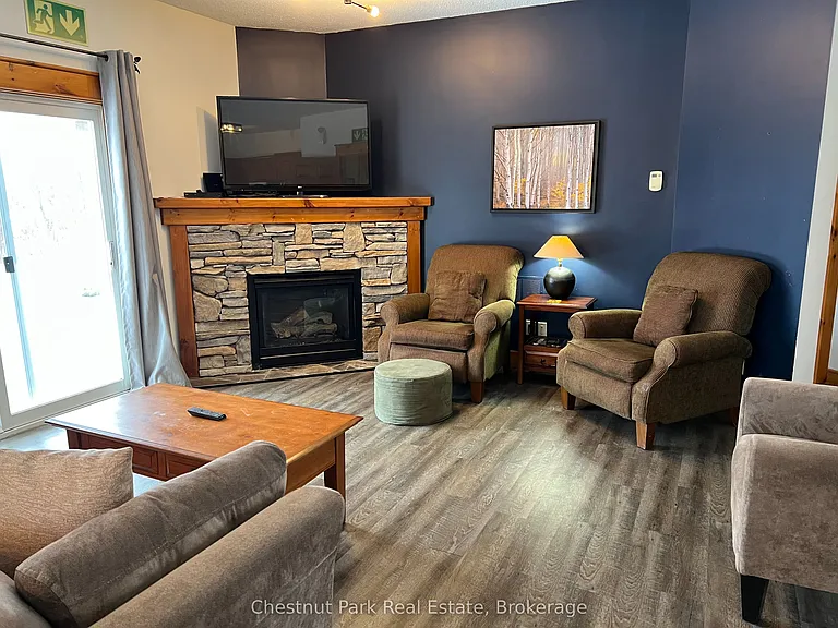 170 Snowbridge Way #123 — Photo 6