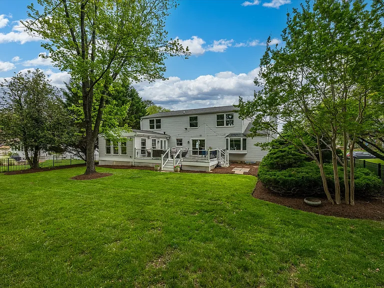 11209 Maine Cove Dr — Photo 37