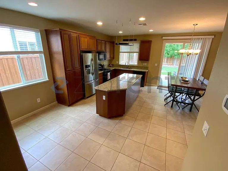 8018 Finchley Ct — Photo 68