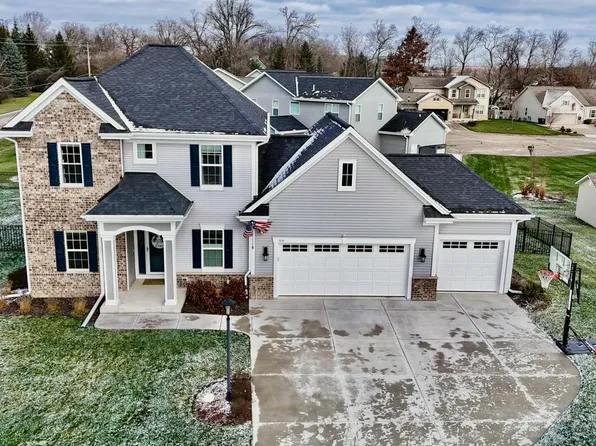 910 Meadowgate DRIVE, Waterford, WI 53185