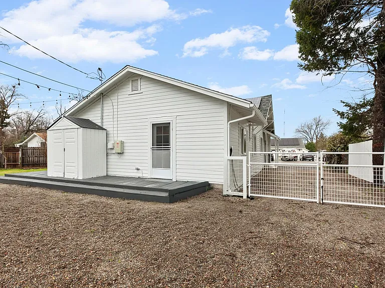 17480 Pine St — Photo 22