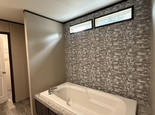 2401 SE 44th St TRLR 20, Oklahoma City, OK 73129