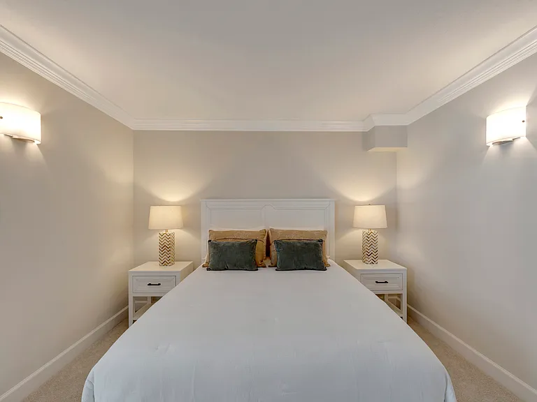 1480 Ocean Dr #2G — Photo 3