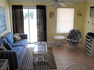 2nd image of 1215 N Shore Dr