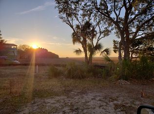 12 W Mariners Cay Dr, Folly Beach, SC 29412