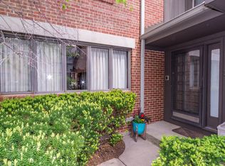 49 Park Ln, Park Ridge, IL 60068