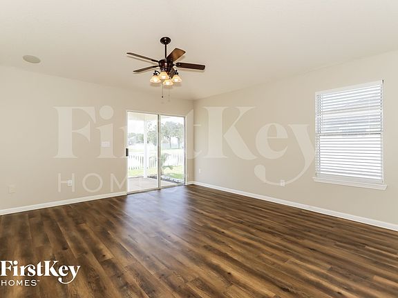 4th image of 9146 Jennifer Ln
