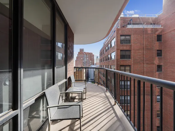 304 East 65th Street image 3 of 17