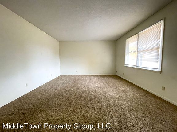 2nd image of 4707 W Garver Dr