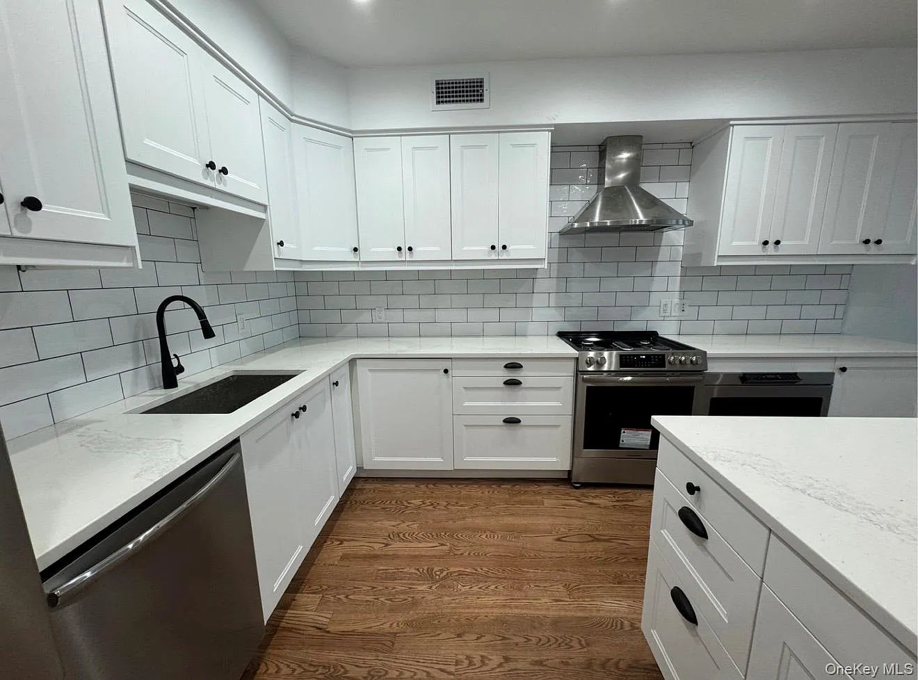 2 bed, 2.0 bath, $5,000 — Photo 1