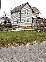 2nd image of 624 Willard St