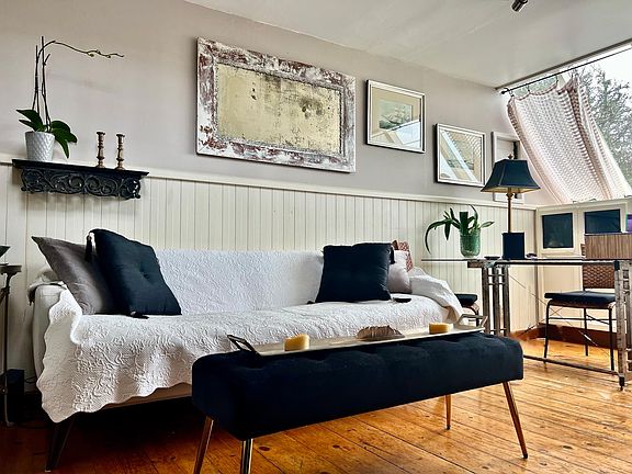 Mid-Century Modern Full size Sleeper Sofa/Pulls Out