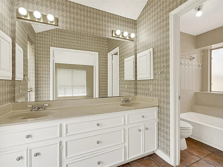 12322 Meadow Ridge Dr — Photo 19