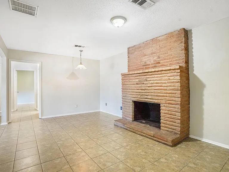 26407 Magnolia Dr — Photo 11